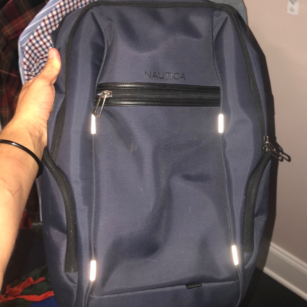 NAUTICA CHARGING BAG